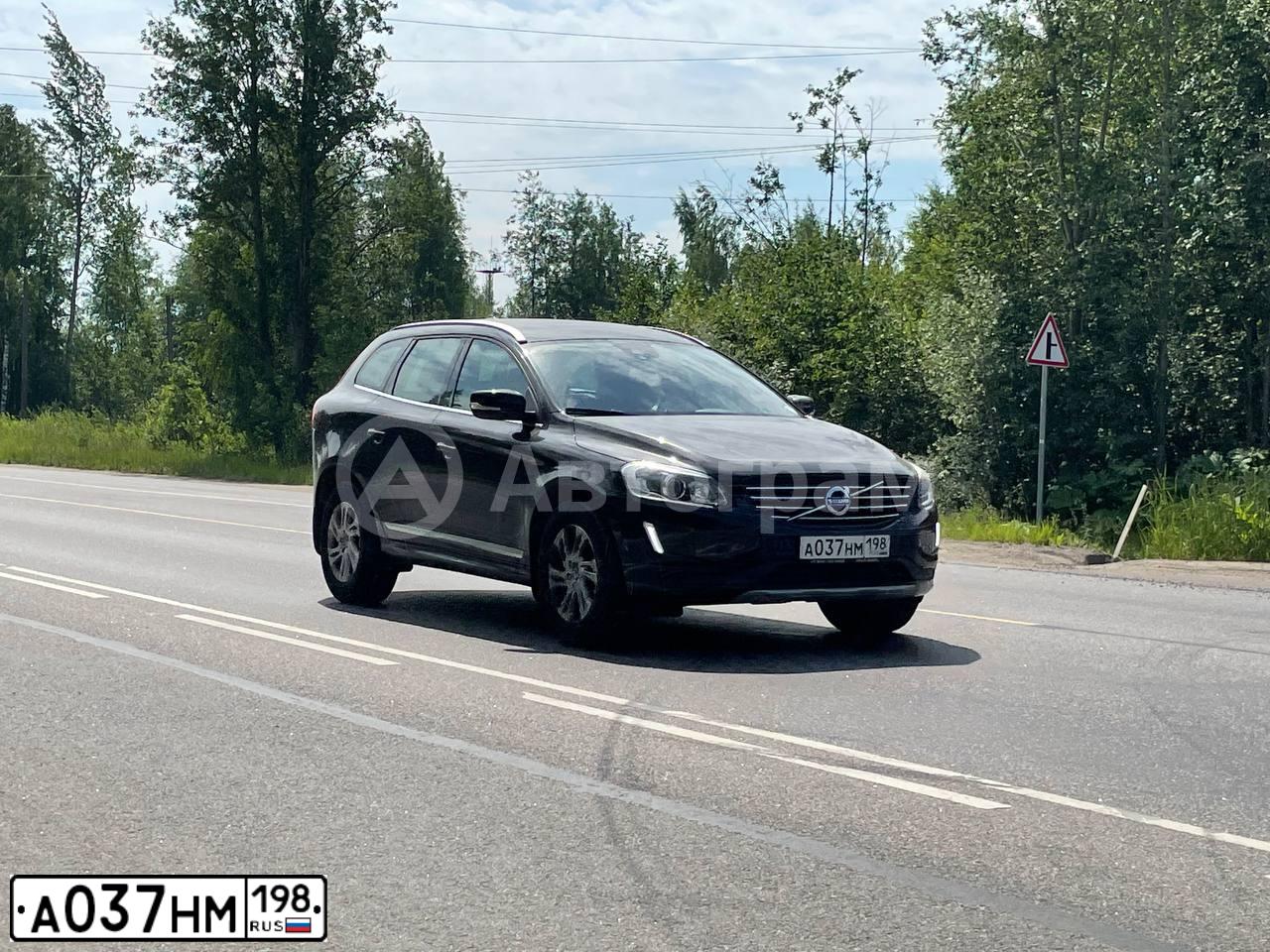 Фото автомобиля VOLVO XC60, 2016 — госномер А037НМ198. Цвет: ЧЕРНЫЙ
