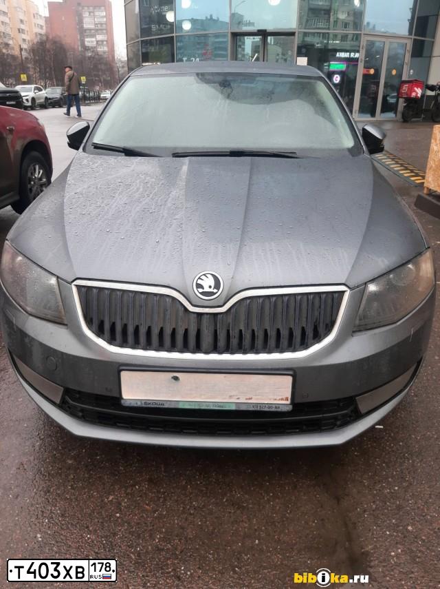 Фото автомобиля SKODA OCTAVIA, 2016 — госномер Т403ХВ178. Цвет: ТЕМНО-СЕРЫЙ