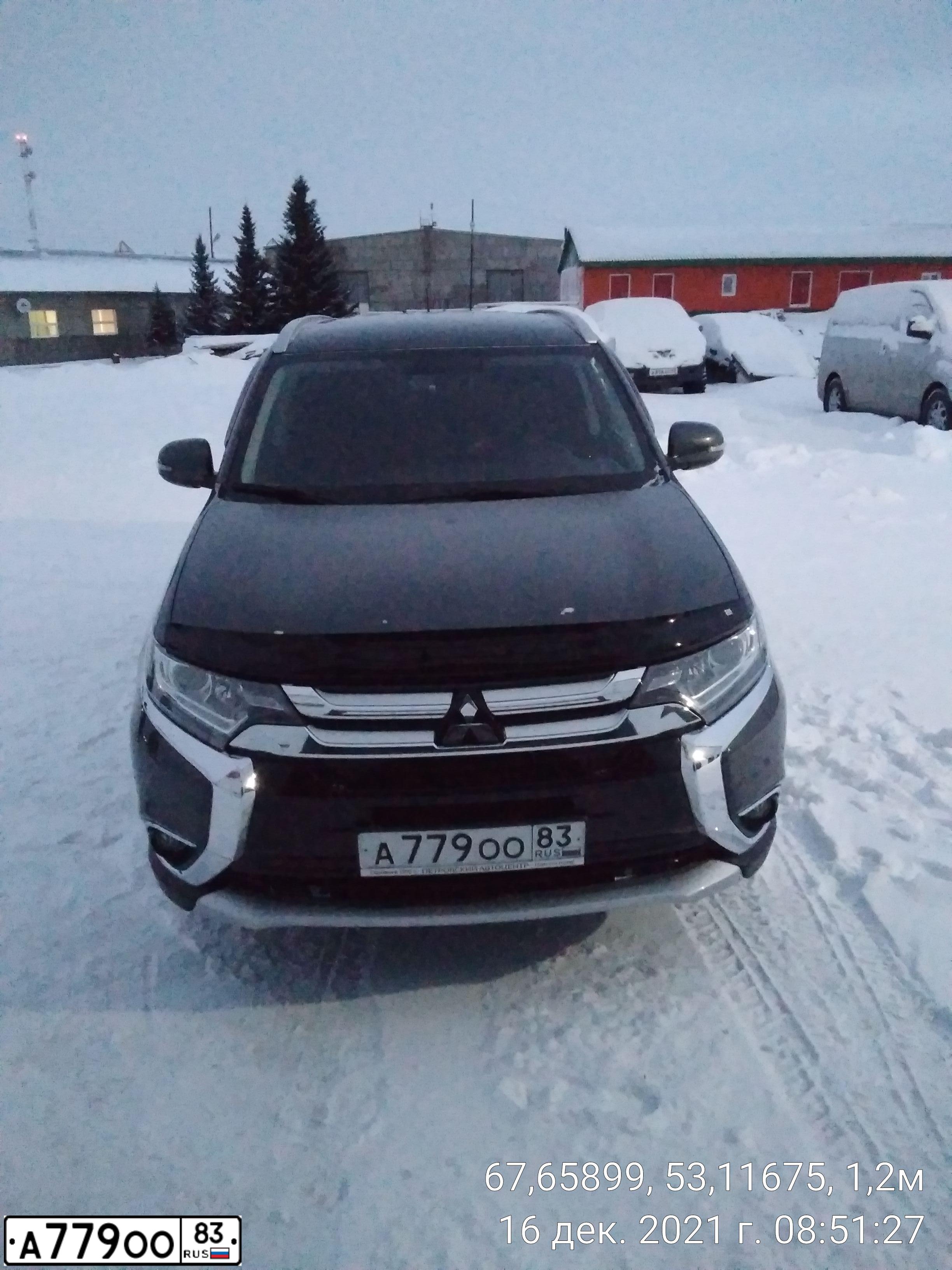 Фото автомобиля MITSUBISHI OUTLANDER, 2016 — госномер А779ОО83. Цвет: СЕРЫЙ