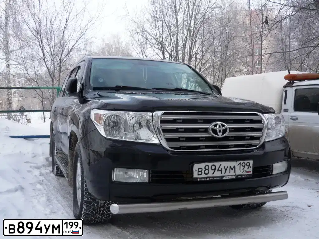 Фото автомобиля TOYOTA LANDCRUISER 200, 2009 — госномер В894УМ199. Цвет: ЧЕРНЫЙ