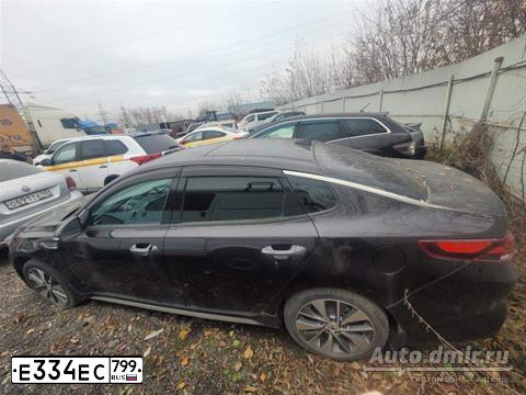 Фото автомобиля KIA MAGENTIS / OPTIMA, 2018 — госномер Е334ЕС799. Цвет: Коричневый