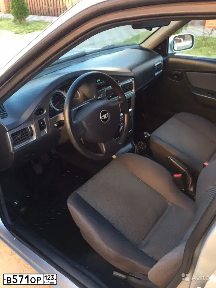 Фото автомобиля DAEWOO NEXIA, 2011 — госномер В571ОР123. Цвет: СЕРЕБРИСТЫЙ
