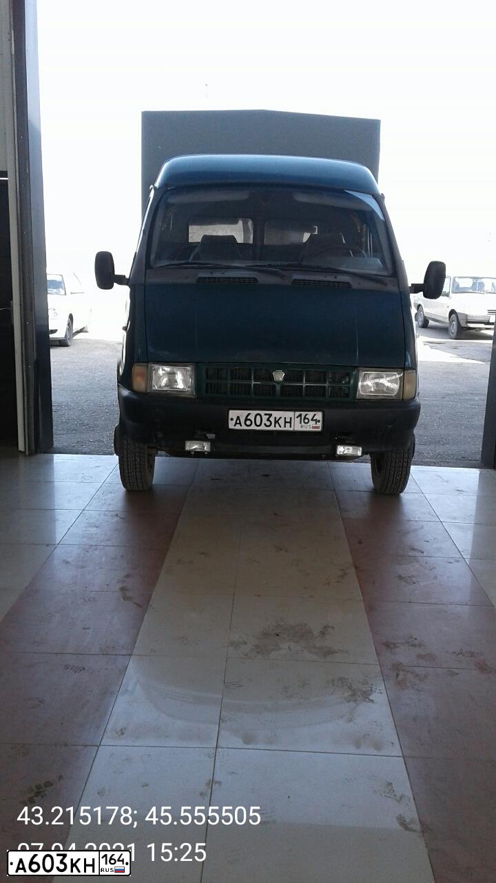 Фото автомобиля GAZ 3302 EL, 2001 — госномер В380СС165. Цвет: МУРЕНА