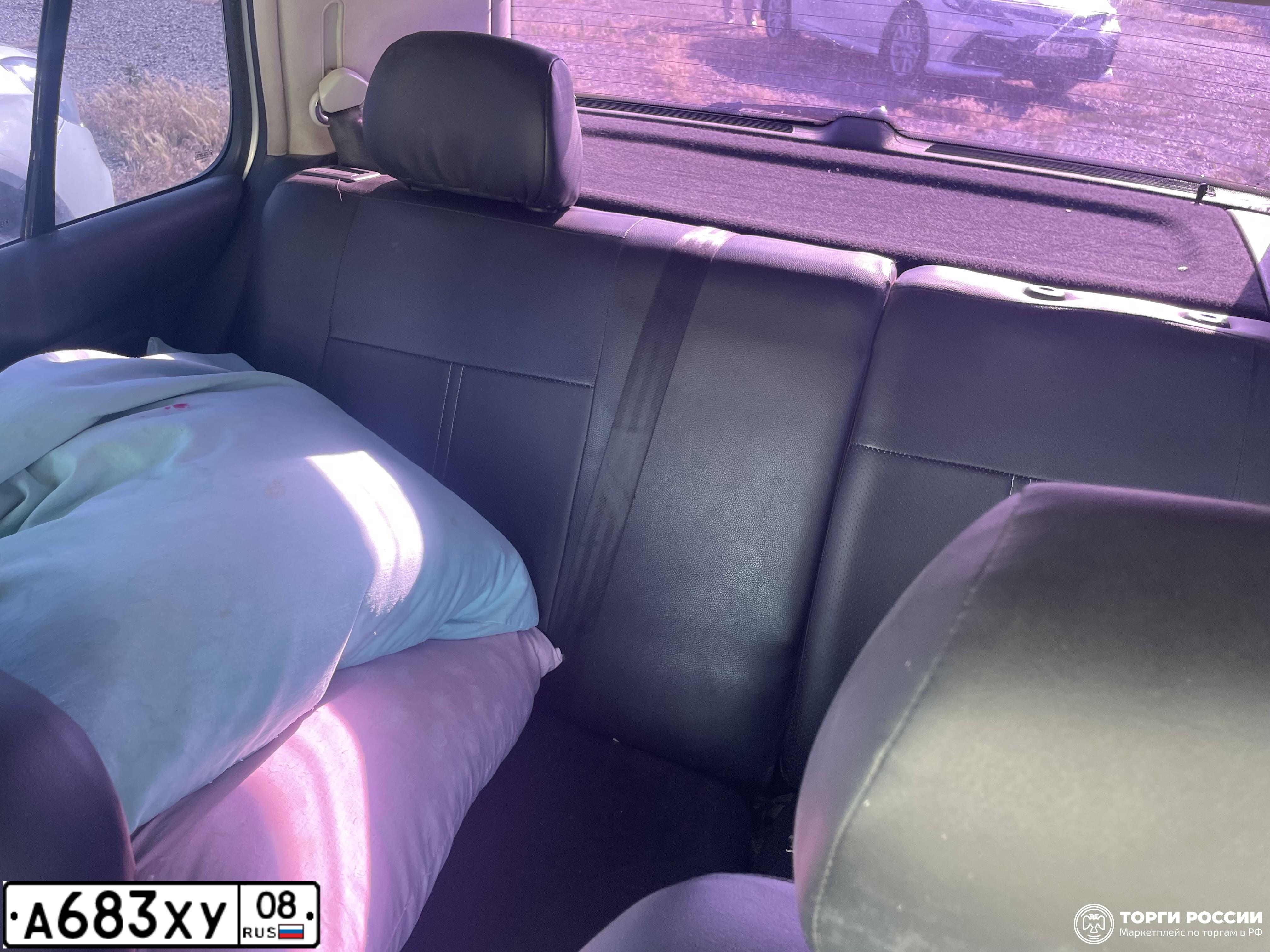 Фото автомобиля VOLKSWAGEN GOLF, 2000 — госномер Е015РТ08. Цвет: СЕРЕБРИСТЫЙ