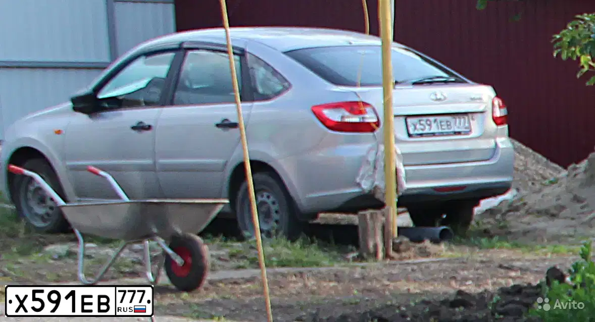Фото автомобиля LADA 2191 GRANTA, 2014 — госномер Х591ЕВ777. Цвет: Серебристый