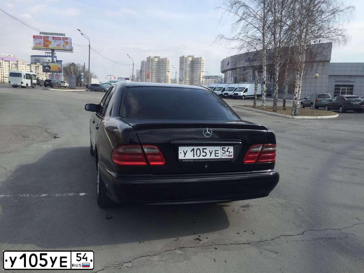 Фото автомобиля MERCEDES E-KLASSE, 2002 — госномер О473СВ154. Цвет: ЧЕРНЫЙ