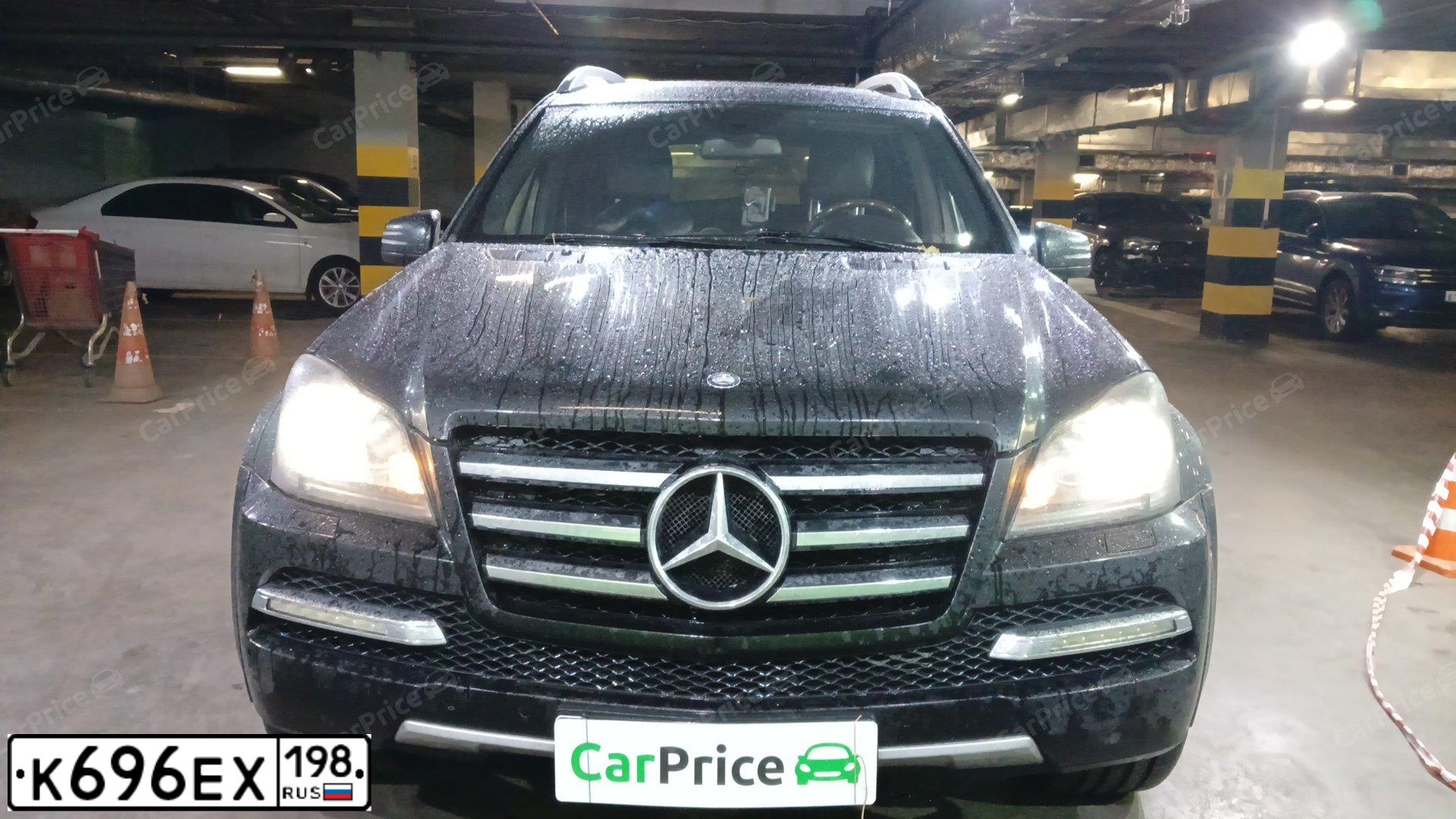 Фото автомобиля MERCEDES GL-KLASSE, 2011 — госномер К696ЕХ198. Цвет: ЧЕРНЫЙ