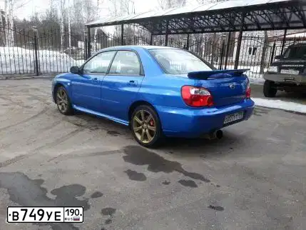 Фото автомобиля UAZ 3163 PATRIOT, 2012 — госномер В749ЕТ190. Цвет: ЗЕЛЕНЫЙ