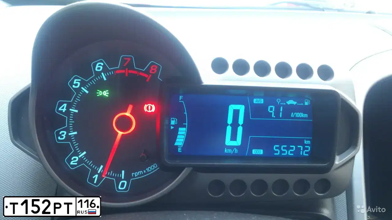 Фото автомобиля CHEVROLET AVEO, 2013 — госномер Т152РТ116. Цвет: СЕРЫЙ МЕТАЛЛИК