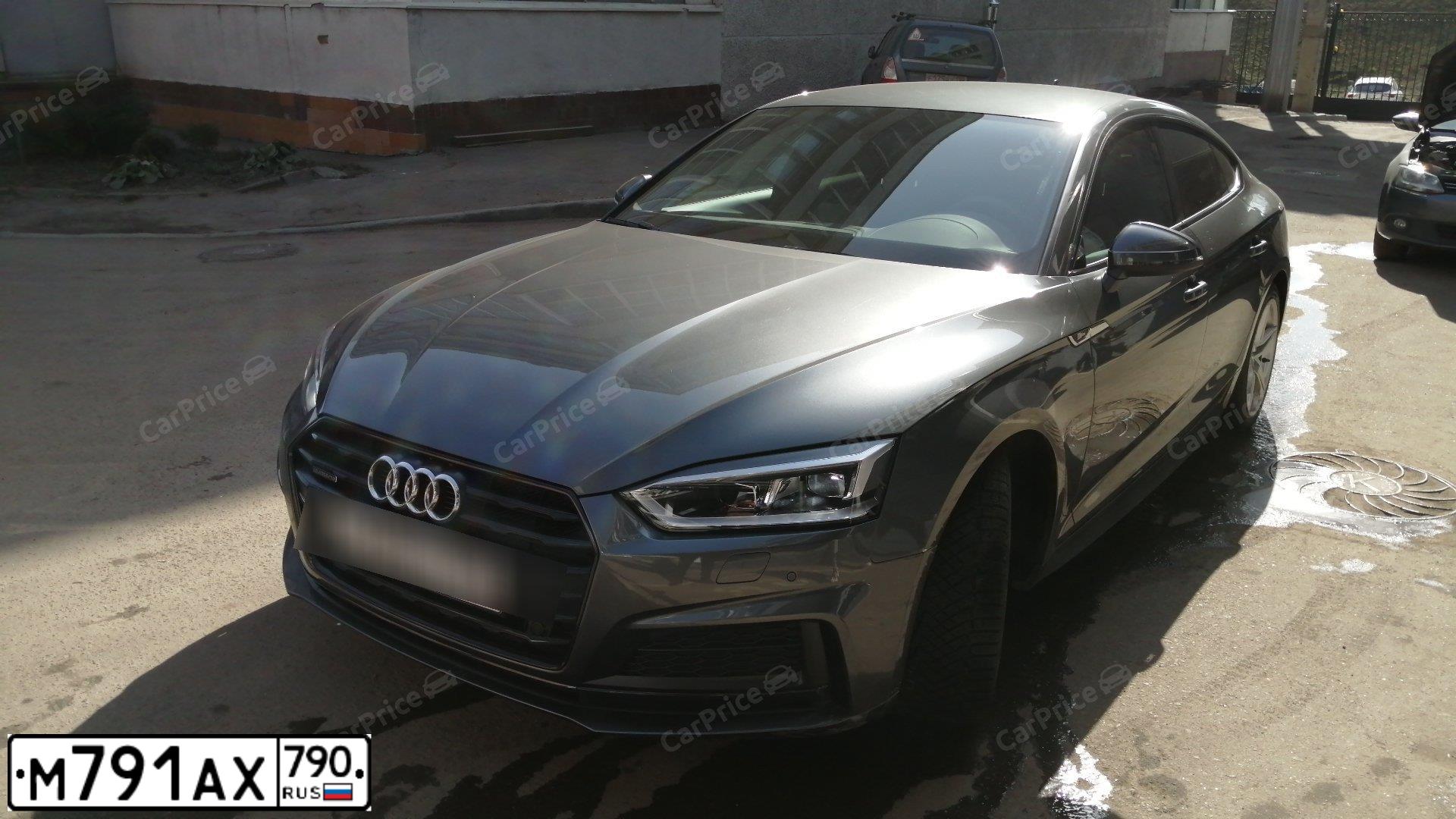 Фото автомобиля AUDI A5, 2018 — госномер М791АХ790. Цвет: серый