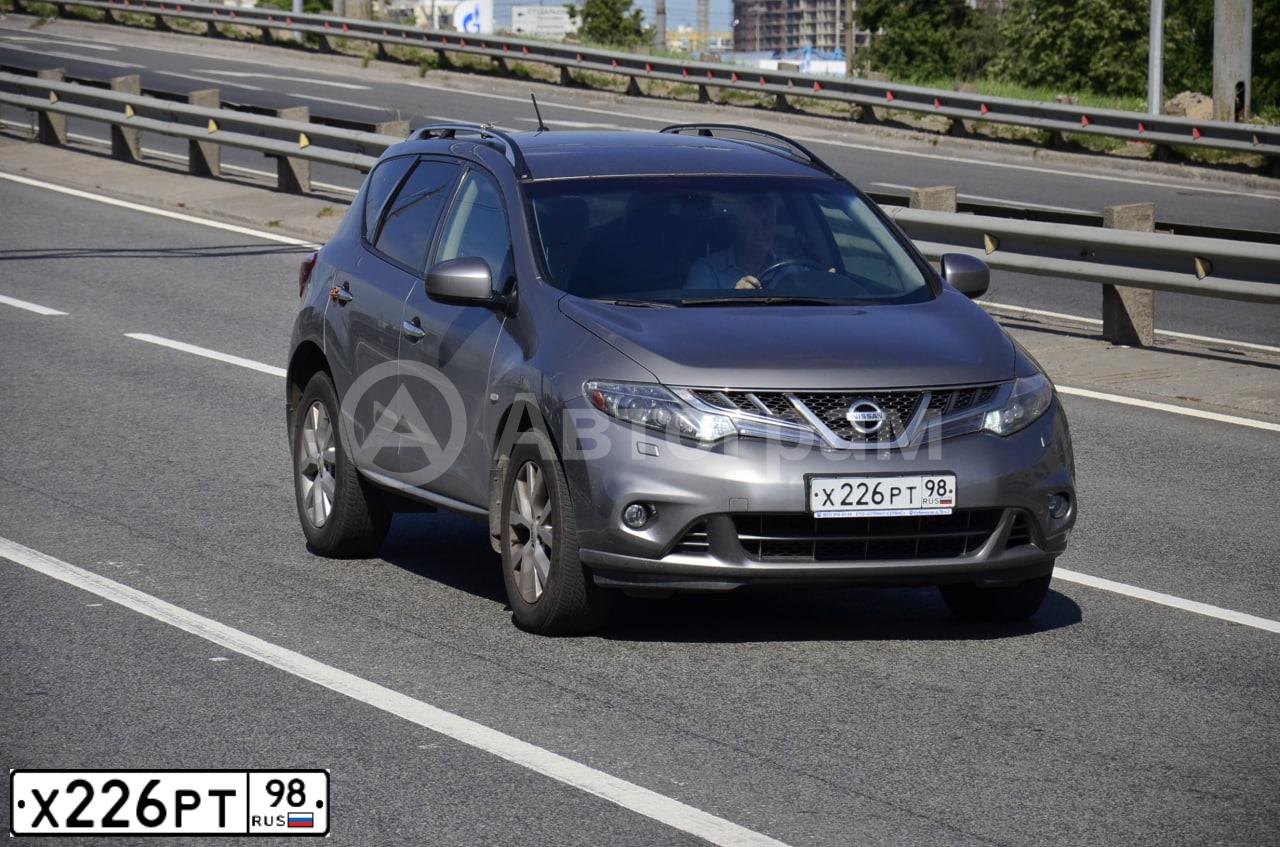 Фото автомобиля NISSAN MURANO, 2012 — госномер Х226РТ98. Цвет: СЕРЫЙ