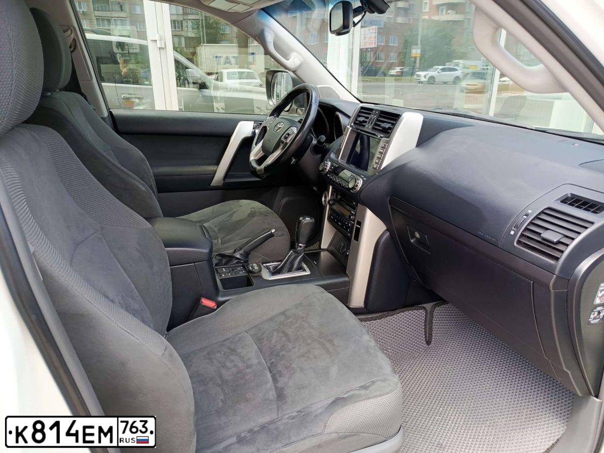 Фото автомобиля TOYOTA LANDCRUISER, 2013 — госномер К814ЕМ763. Цвет: Белый