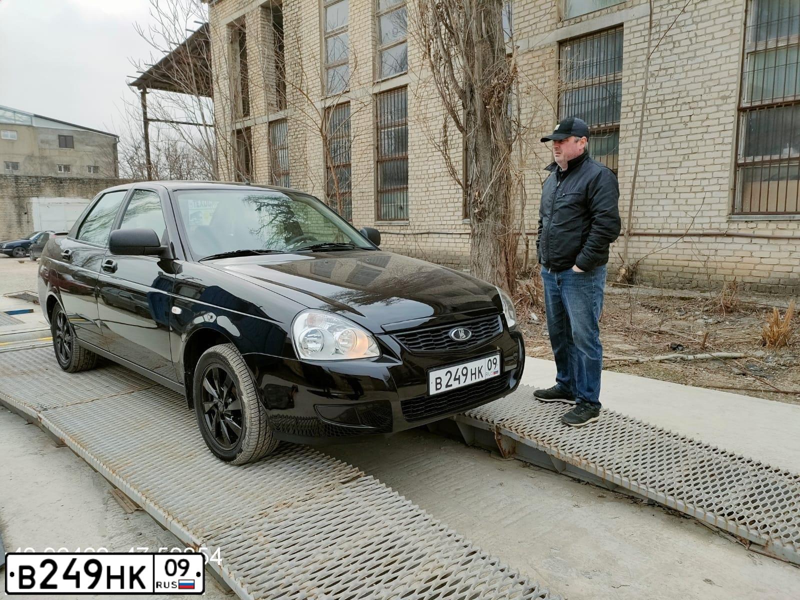 Фото автомобиля LADA 2170 PRIORA, 2018 — госномер В249НК09. Цвет: ЧЕРНЫЙ