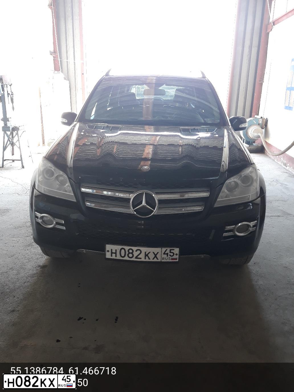 Фото автомобиля MERCEDES GL-KLASSE, 2008 — госномер Т009МА197. Цвет: ЧЕРНЫЙ