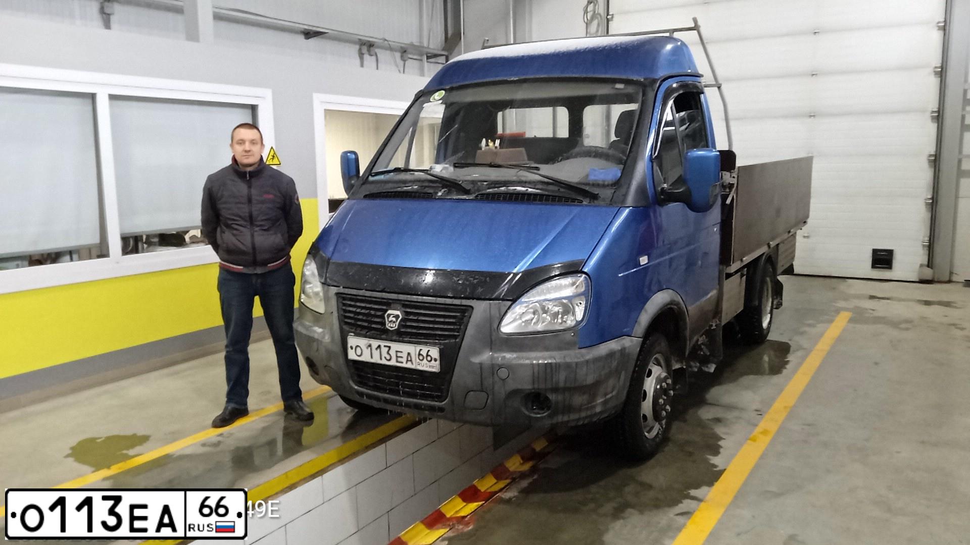 Фото автомобиля GAZ Z 3302 GAZEL, 1995 — госномер О113ЕА66. Цвет: ГОЛУБОЙ