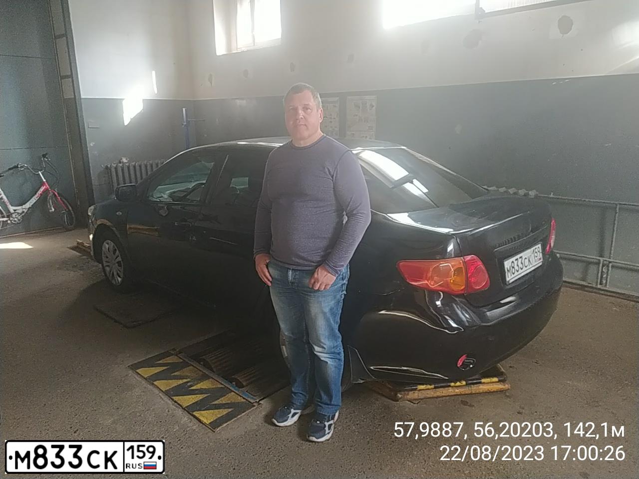 Фото автомобиля TOYOTA COROLLA, 2008 — госномер Т440ЕВ96. Цвет: ЧЕРНЫЙ