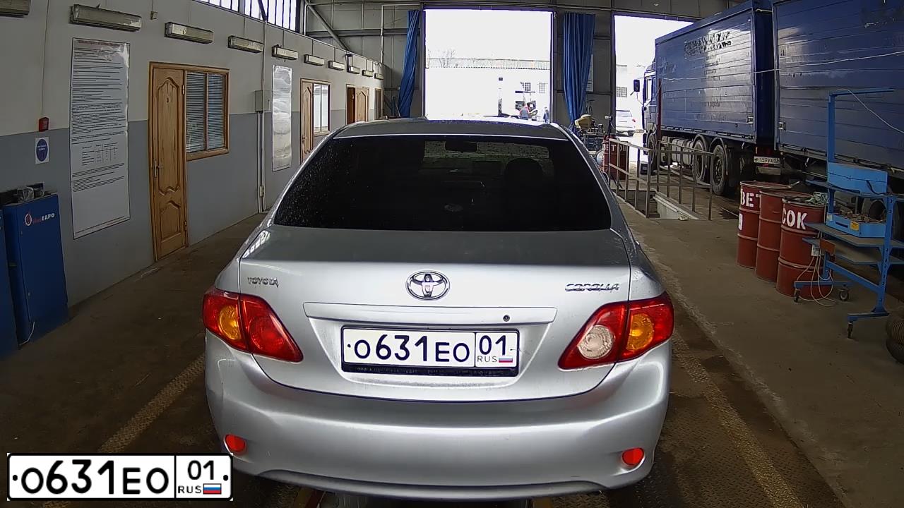 Фото автомобиля TOYOTA COROLLA, 2008 — госномер Т377МТ93. Цвет: Серебристый