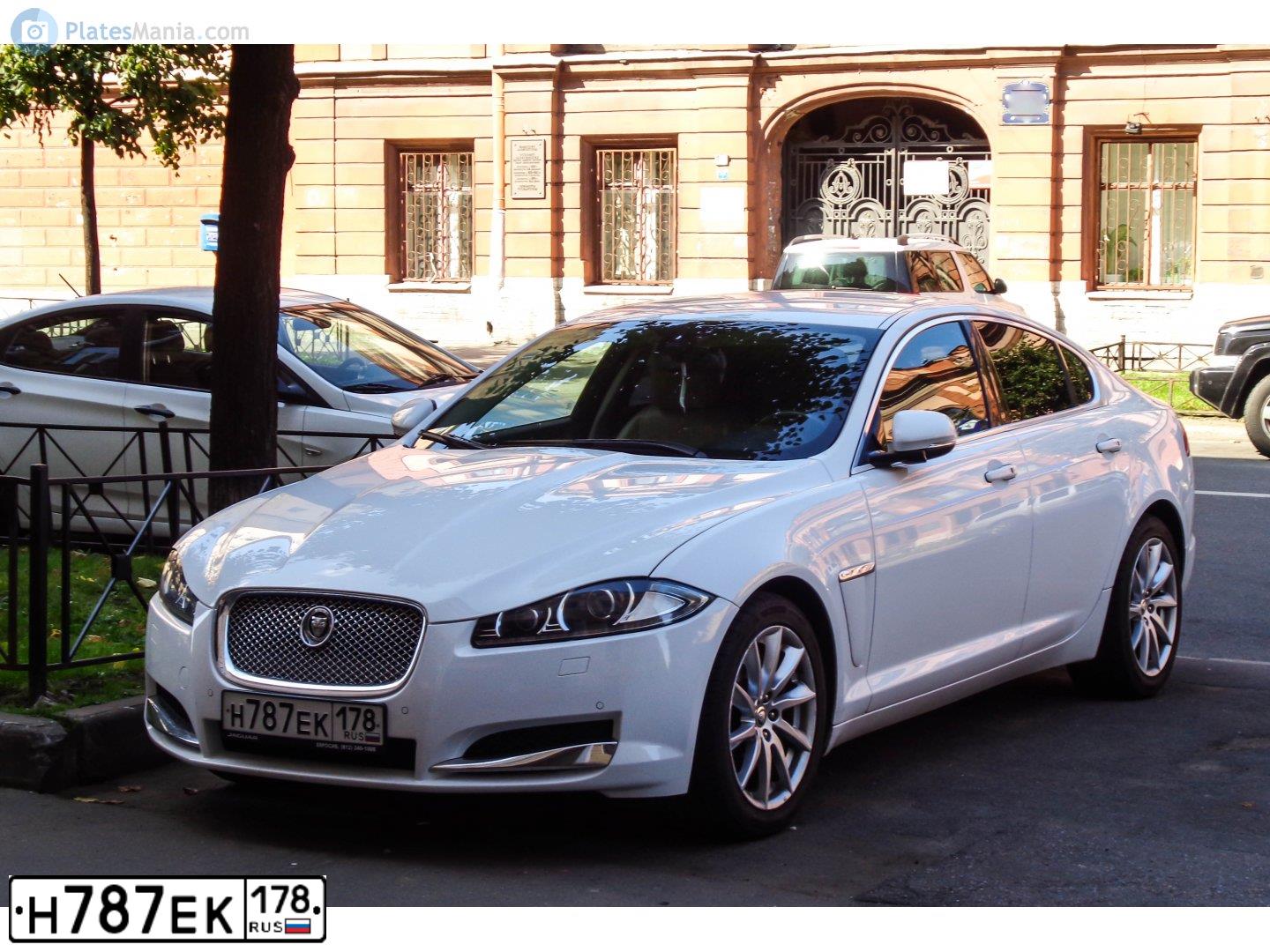 Фото автомобиля JAGUAR XF-SERIE, 2012 — госномер Н787ЕК178. Цвет: Белый