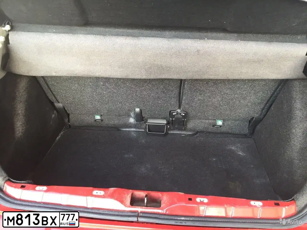 Фото автомобиля NISSAN MICRA, 2006 — госномер М871ВК761. Цвет: Красный
