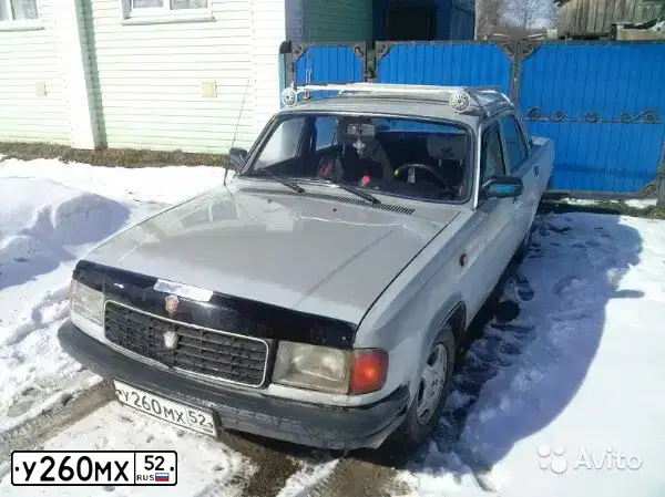 Фото автомобиля GAZ 3102 WOLGA, 1992 — госномер У260МХ52. Цвет: Серый