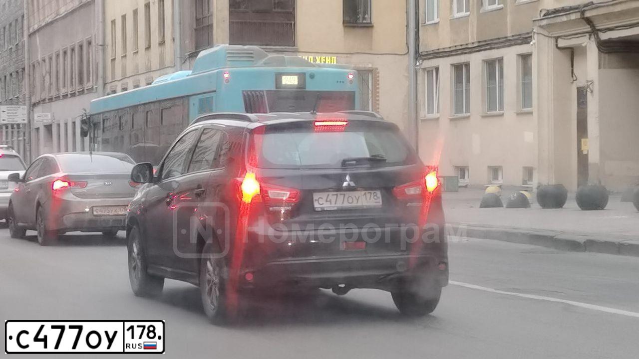 Фото автомобиля MITSUBISHI ASX, 2014 — госномер С477ОУ178. Цвет: ЧЕРНЫЙ