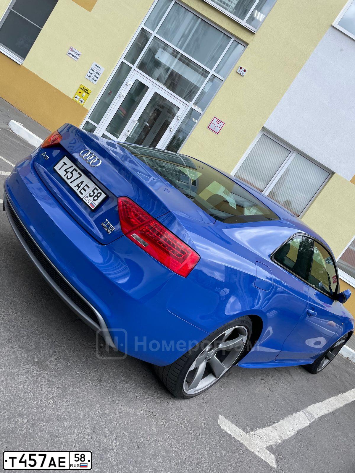 Фото автомобиля AUDI A5, 2015 — госномер Т457АЕ58. Цвет: синий