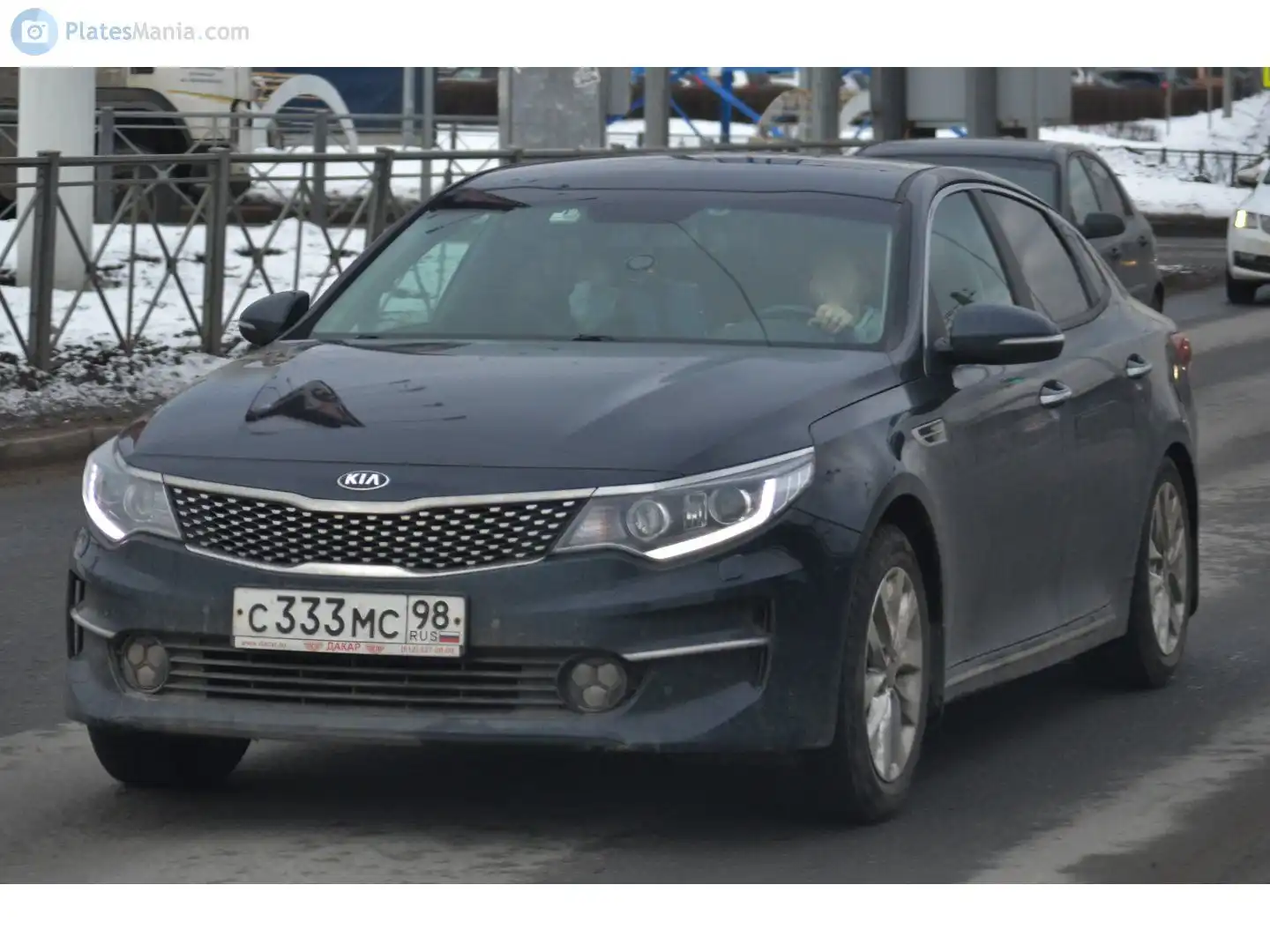 Фото автомобиля OPEL ZAFIRA, 2012 — госномер Р227ХР790. Цвет: Коричневый