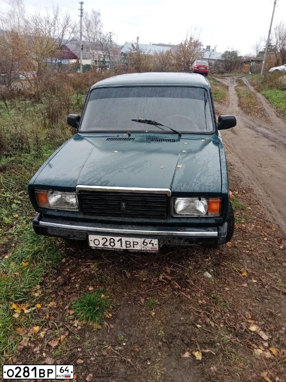 Фото автомобиля LADA 2107 LADA, 2004 — госномер О281ВР64. Цвет: СИНЕ ЗЕЛЕНЫЙ
