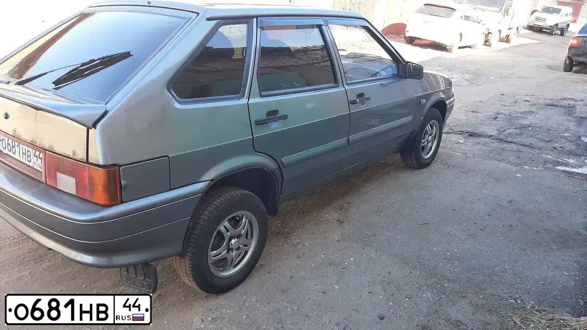 Фото автомобиля LADA 2114 SAMARA, 2008 — госномер Н262ВУ44. Цвет: СРЕДНИЙ СЕРО-ЗЕЛЕНЫЙ МЕТ