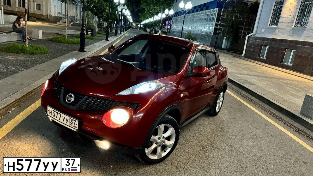 Фото автомобиля NISSAN JUKE, 2011 — госномер Н577УУ37. Цвет: Красный