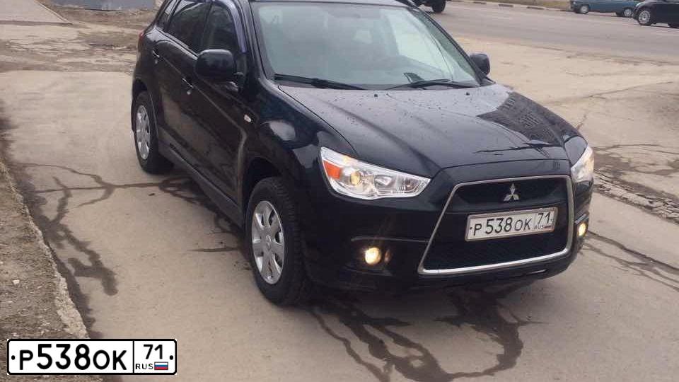 Фото автомобиля MITSUBISHI ASX, 2010 — госномер О368РР44. Цвет: ЧЕРНЫЙ