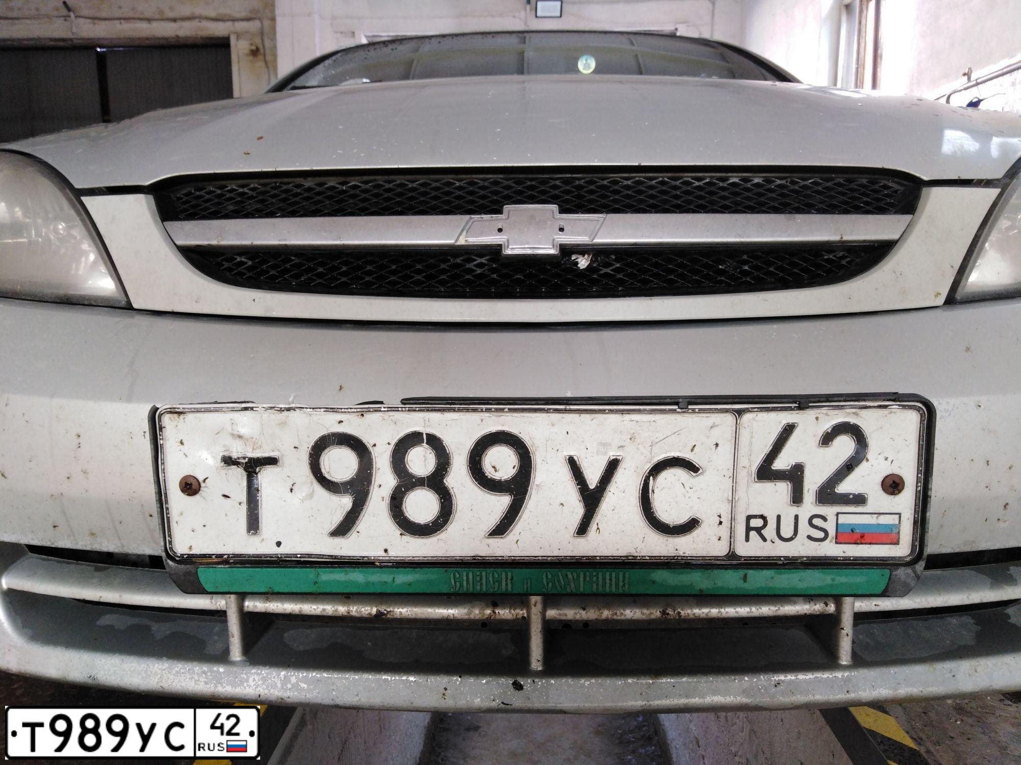 Фото автомобиля CHEVROLET LACETTI, 2010 — госномер В372ОН142. Цвет: Серебристый