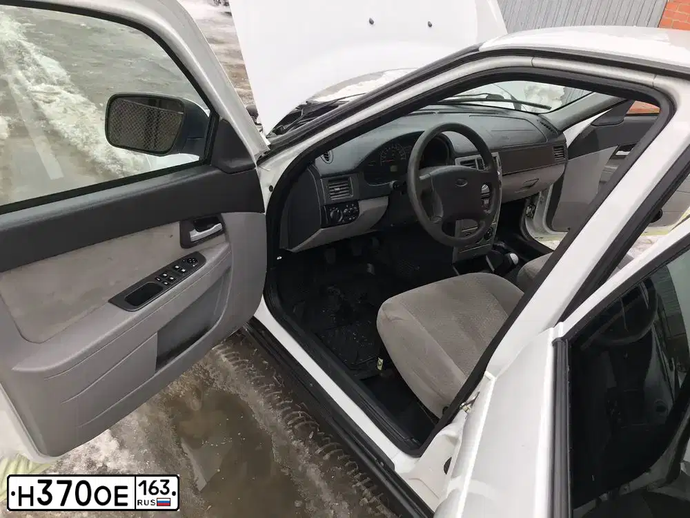 Фото автомобиля LADA 2172 PRIORA, 2008 — госномер В292ХУ73. Цвет: Белый