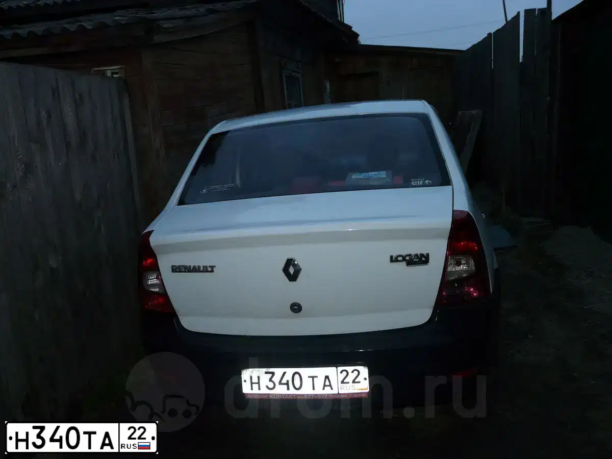 Фото автомобиля RENAULT LOGAN, 2011 — госномер К104АВ122. Цвет: Белый