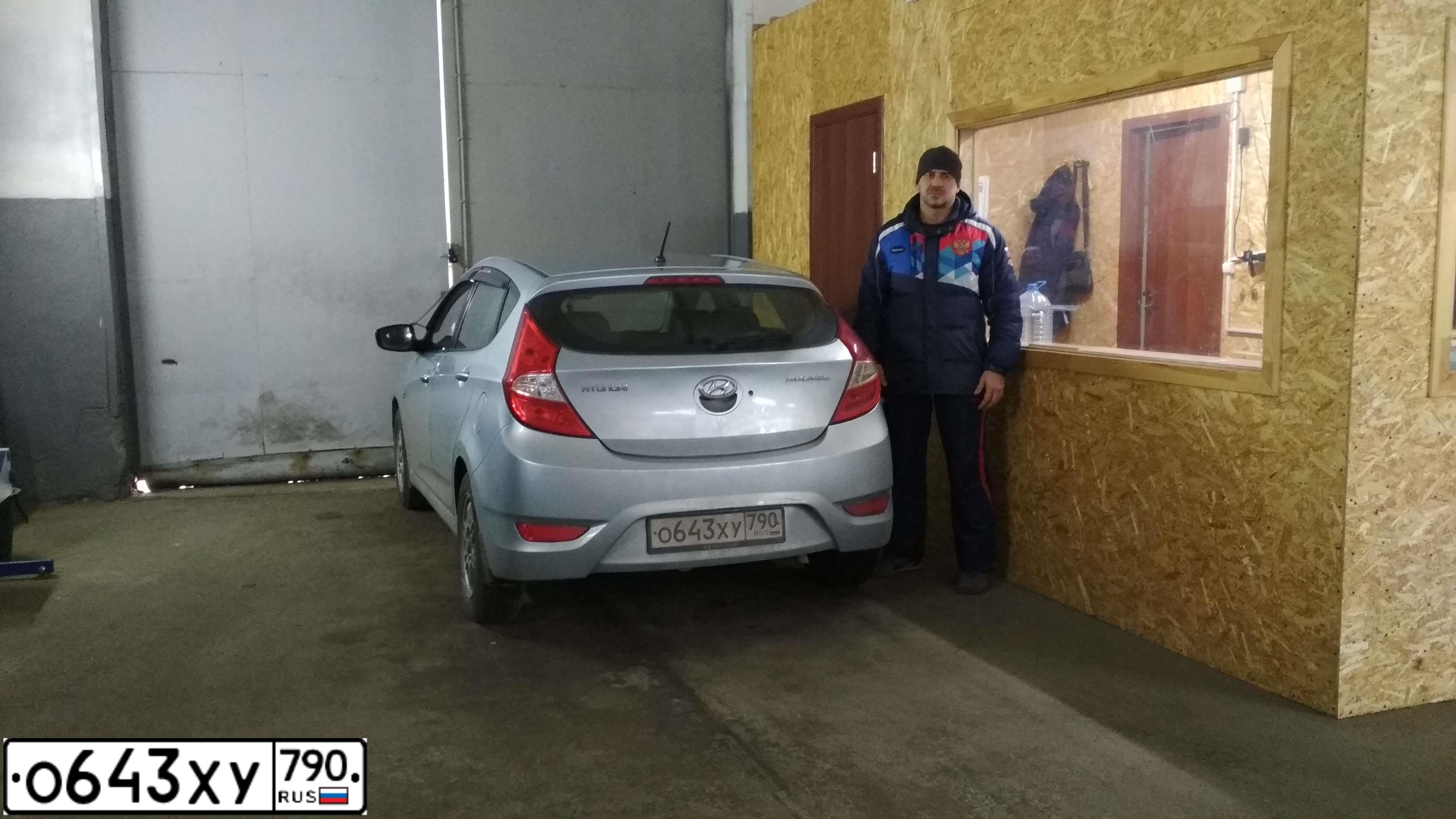Фото автомобиля HYUNDAI SOLARIS, 2011 — госномер Х641РЕ750. Цвет: СЕРО-ГОЛУБОЙ