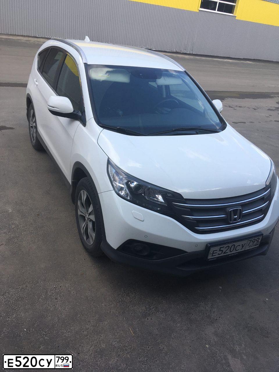 Фото автомобиля HONDA CR-V, 2019 — госномер А787КЕ777. Цвет: БЕЛЫЙ