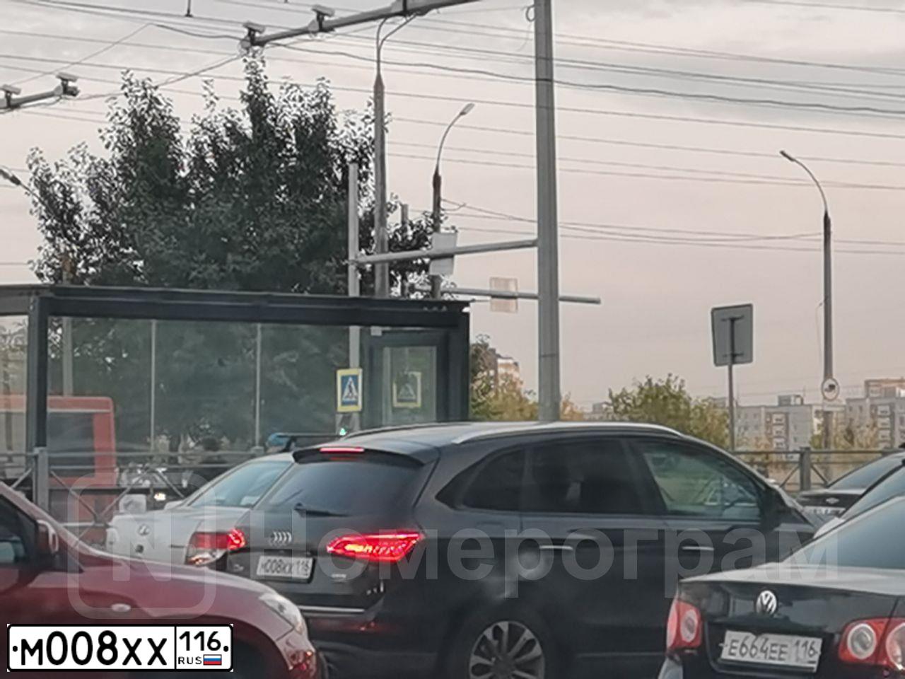 Фото автомобиля LADA 2170 PRIORA, 2012 — госномер Н709ТВ702. Цвет: Сине-Черный