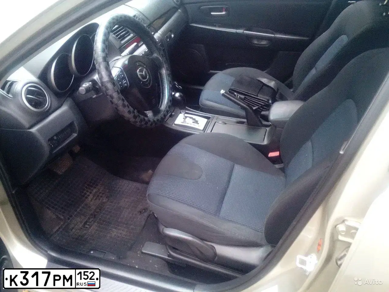 Фото автомобиля MAZDA 3, 2006 — госномер Н385АВ82. Цвет: СВЕТЛО-БЕЖЕВЫЙ