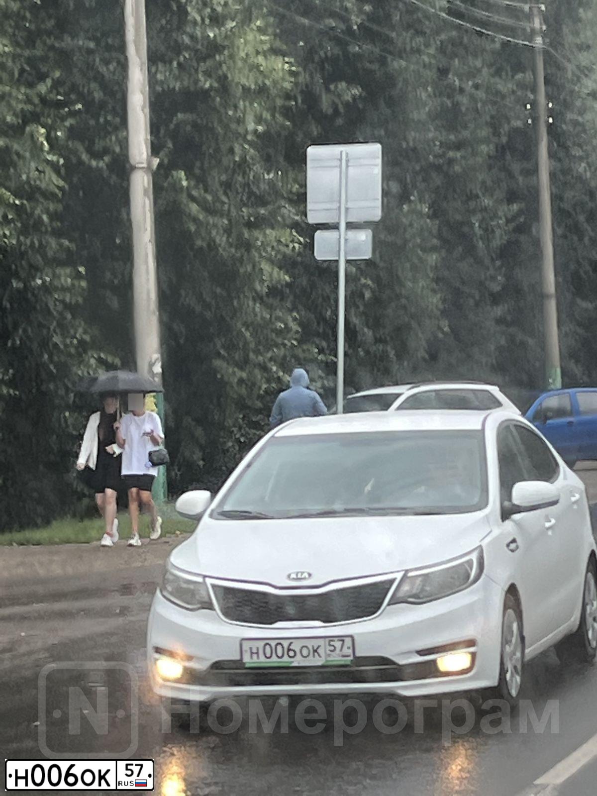 Фото автомобиля KIA RIO, 2016 — госномер К790УУ48. Цвет: Белый