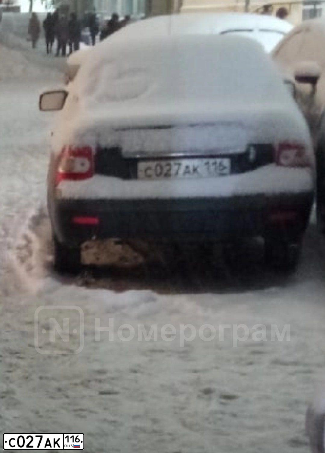 Фото автомобиля LADA 2170 PRIORA, 2013 — госномер С027АК116. Цвет: СИНЕ-ЗЕЛЕНЫЙ