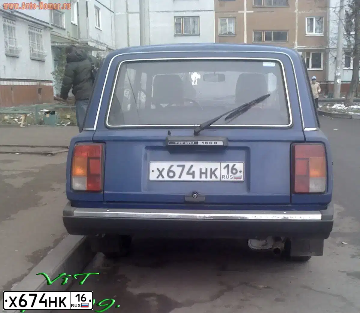Фото автомобиля LADA 2104 LADA, 2006 — госномер О666АУ750. Цвет: синий