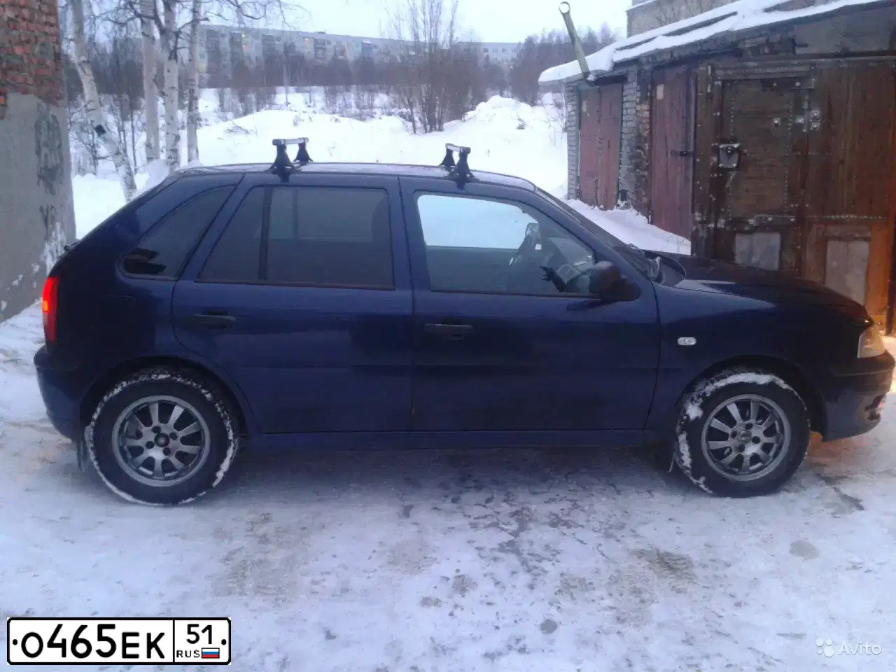 Фото автомобиля VOLKSWAGEN POINTER, 2005 — госномер О465ЕК51. Цвет: ТЕМНО-СИНИЙ