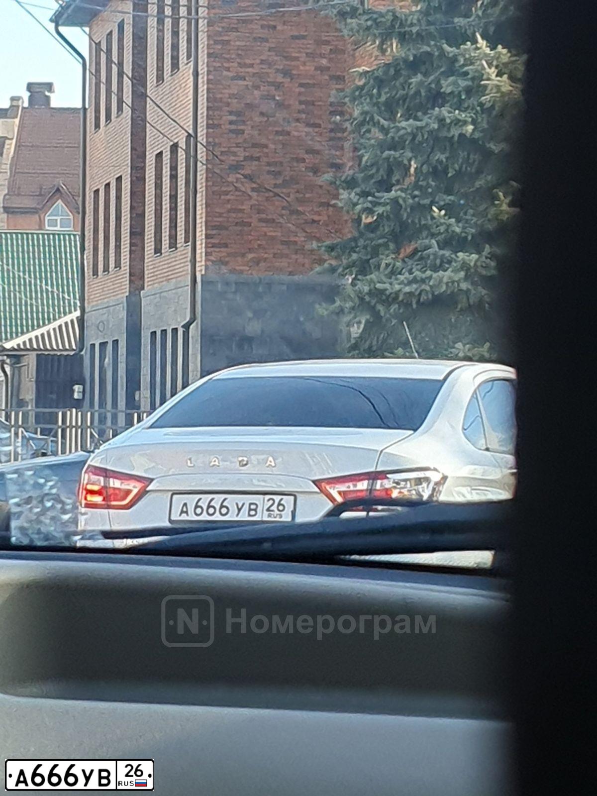 Фото автомобиля NISSAN QASHQAI, 2008 — госномер А666УВ26. Цвет: ЧЕРНЫЙ