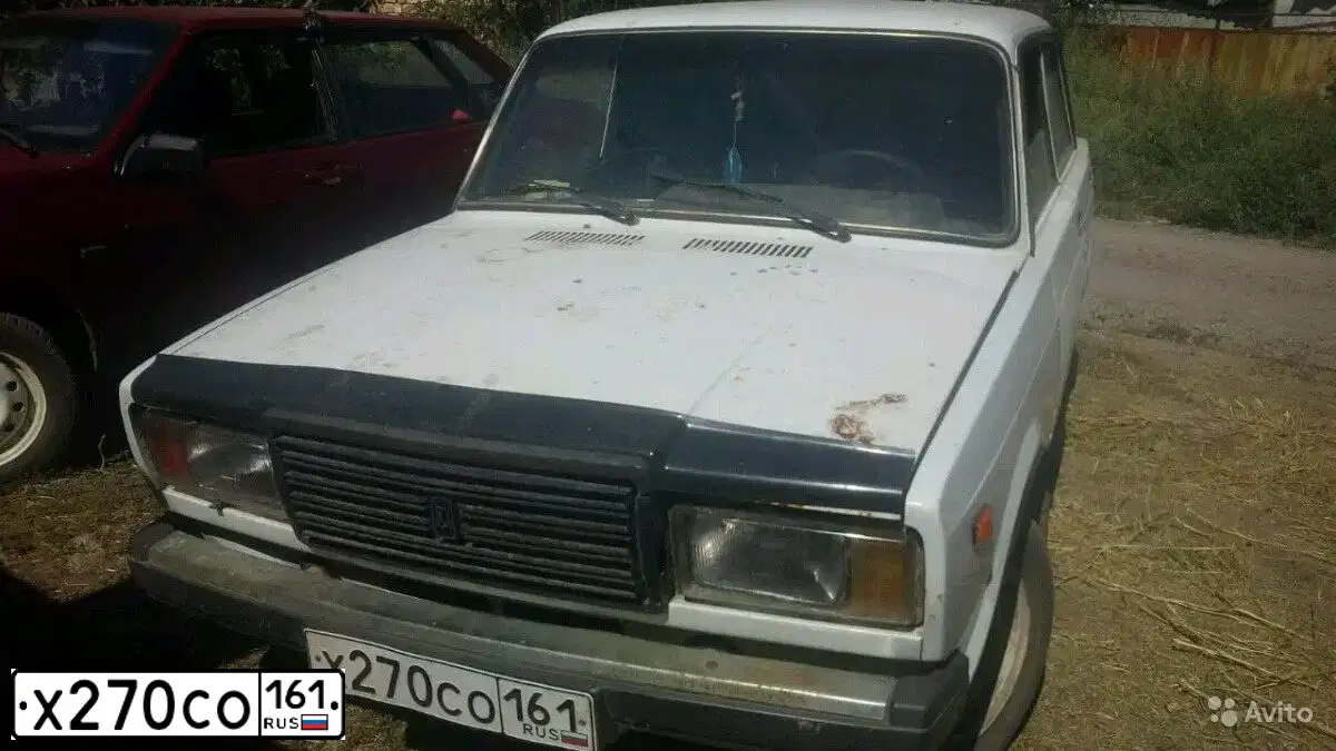 Фото автомобиля LADA 2107, 2003 — госномер Р332НУ61. Цвет: БЕЛЫЙ ЯРКИЙ