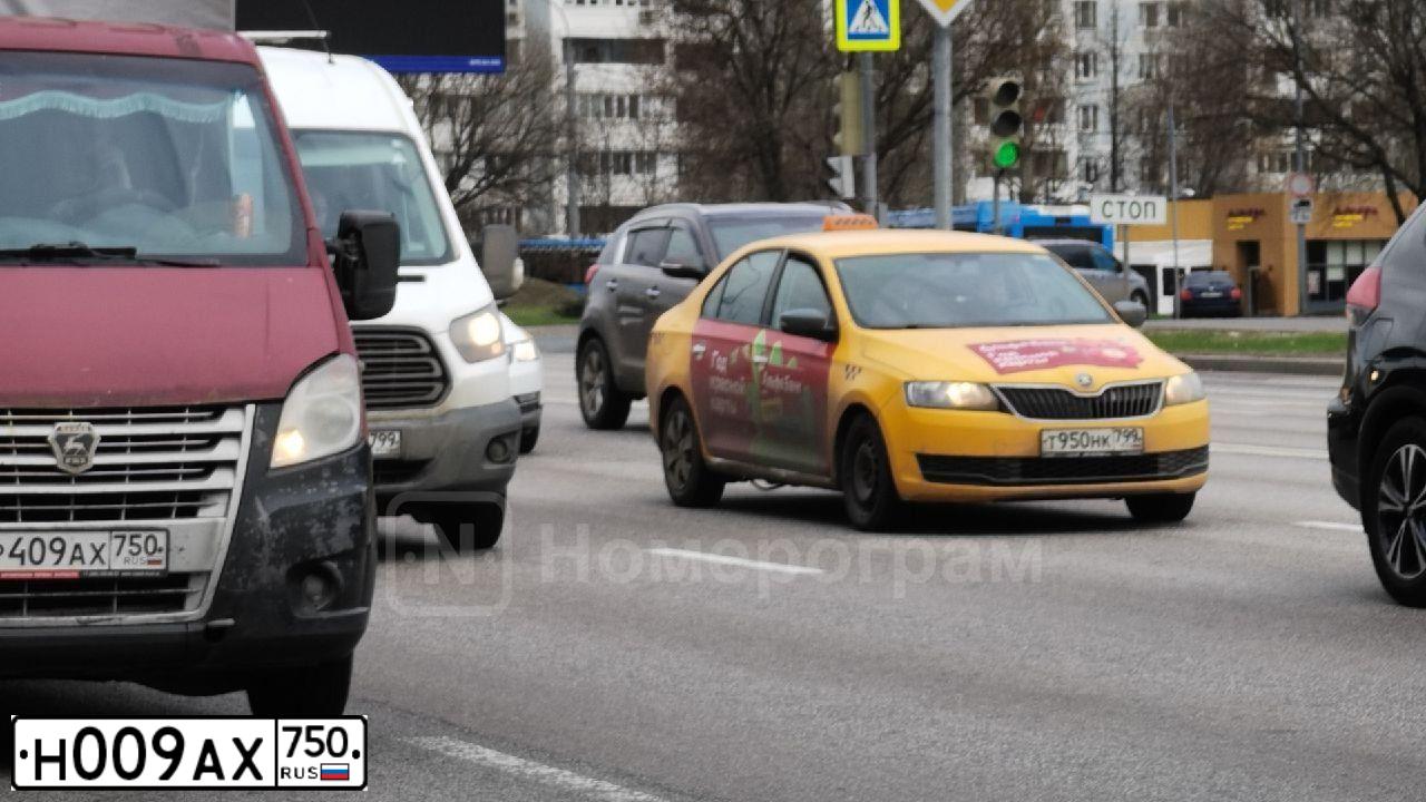 Фото автомобиля DAEWOO MATIZ, 2011 — госномер Н009АХ750. Цвет: КРАСНЫЙ
