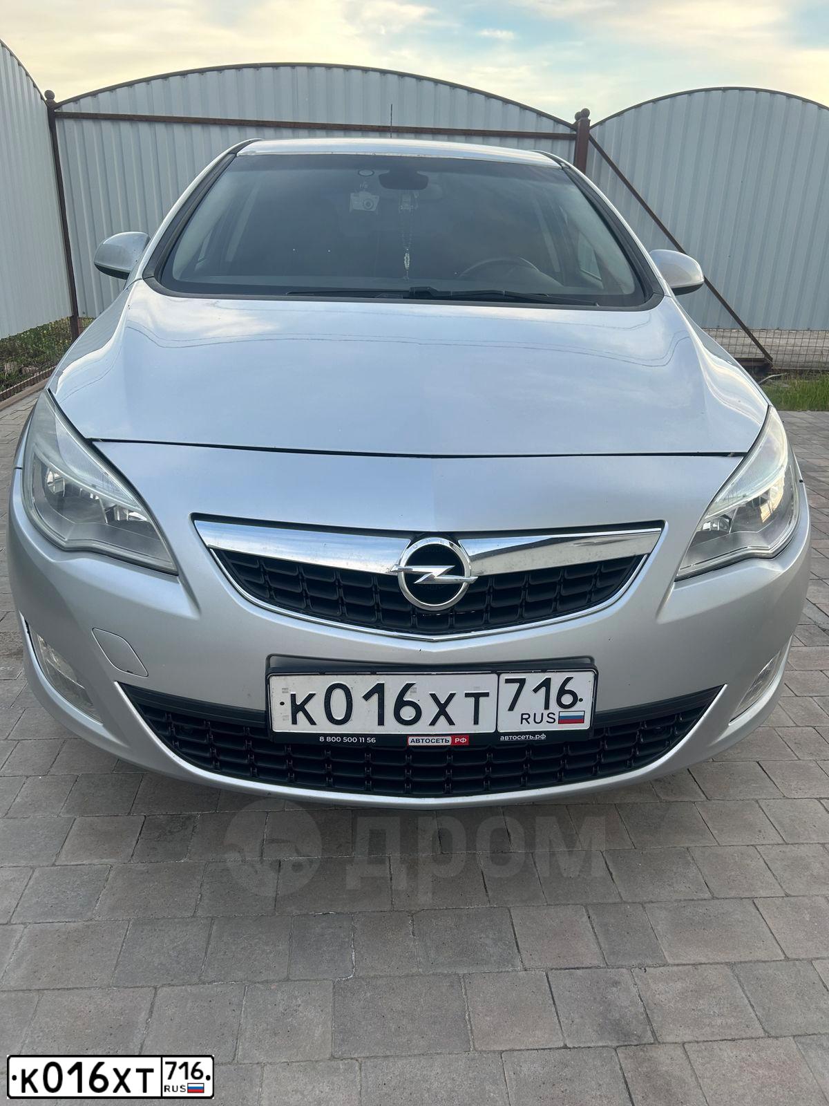 Фото автомобиля OPEL ASTRA, 2010 — госномер Р062ХС716
