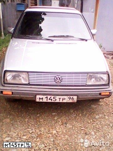 Фото автомобиля VOLKSWAGEN JETTA, 1986 — госномер М779НУ74. Цвет: СВЕТЛО-СЕРЫЙ