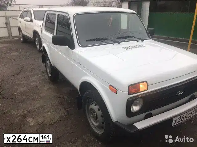 Фото автомобиля LADA 2121 NIVA, 2013 — госномер Х264СМ161. Цвет: ЯРКО-БЕЛЫЙ