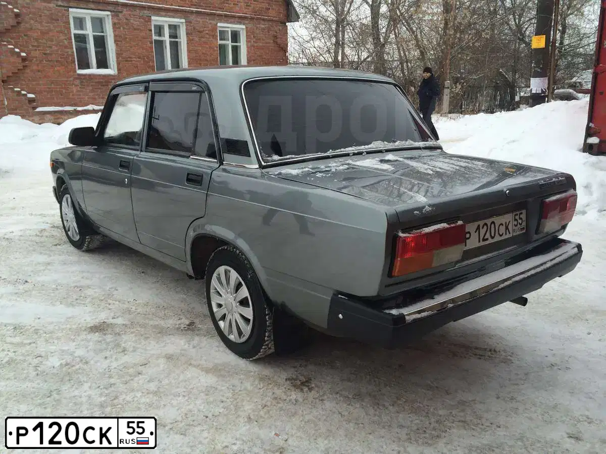 Фото автомобиля LADA 2107, 2011 — госномер Р120СК55. Цвет: СЕРО-ЗЕЛЕНЫЙ