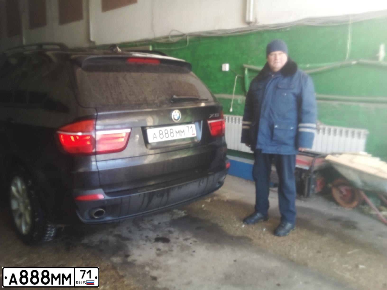 Фото автомобиля BMW X5, 2009 — госномер А888ММ71. Цвет: ЧЕРНЫЙ